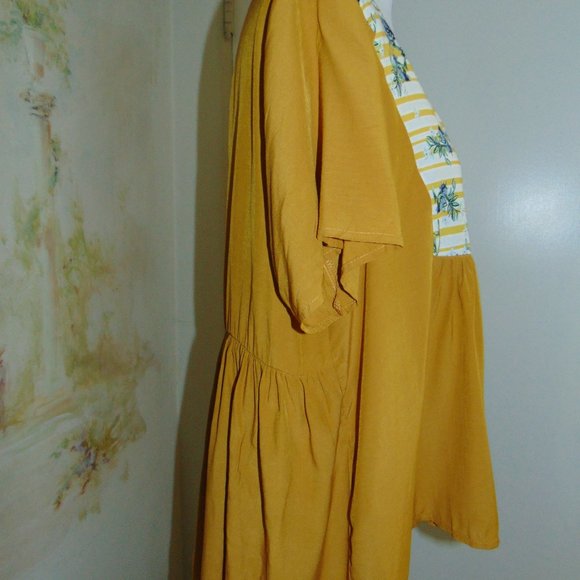 Women’s Plus Size Short Sleeve High/Low Size 1XL Mustard Floral Pullover Blouse - Picture 6 of 8